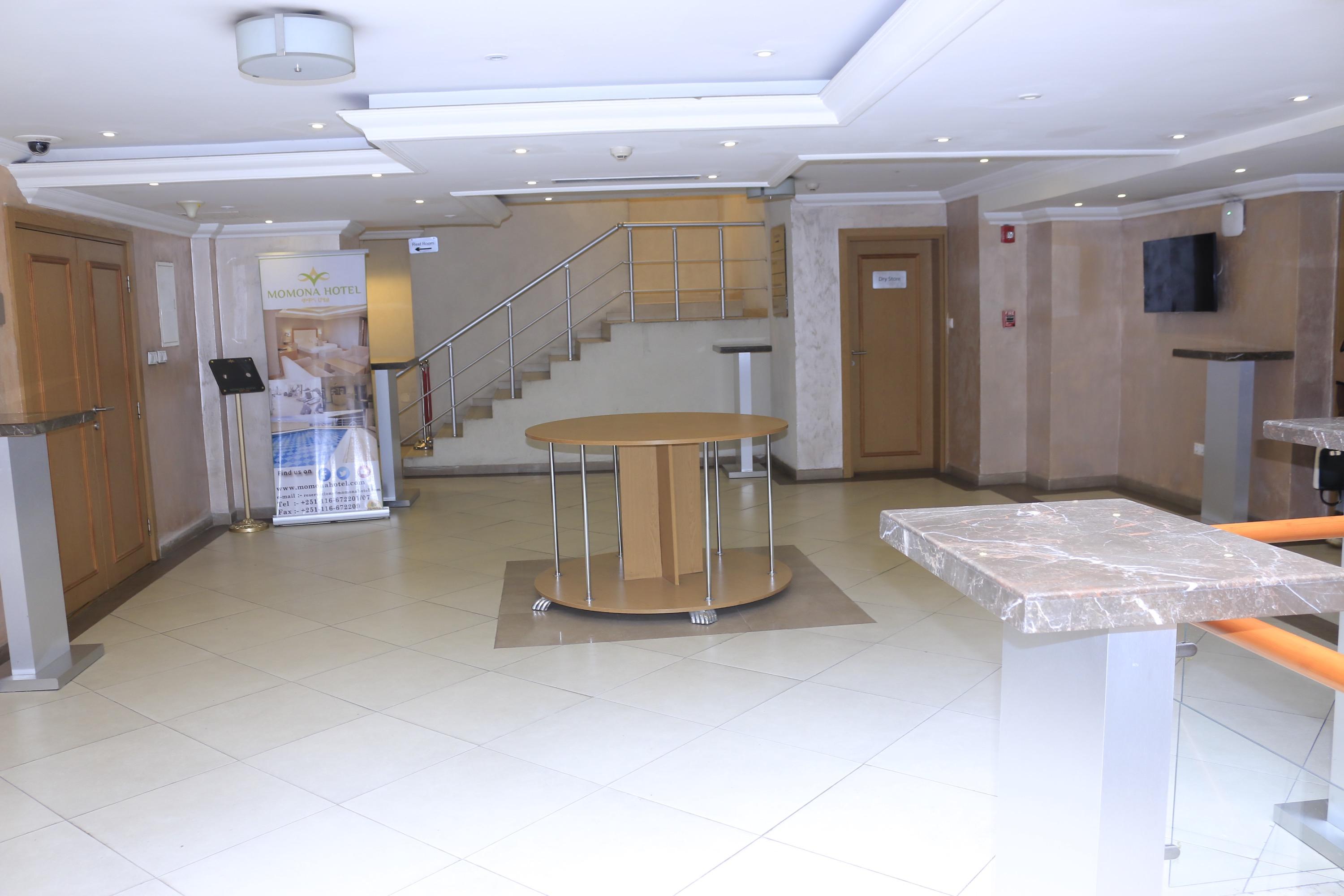 Momona Hotel Adis Abeba Exterior foto
